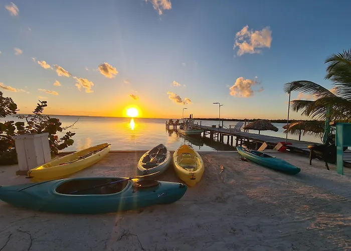 Bay Towers Aparthotel Caye Caulker